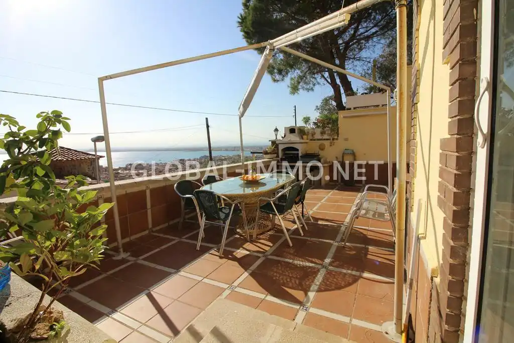 Terrassa de Casa o xalet en venda en Roses amb Aire condicionat, Calefacció i Jardí privat