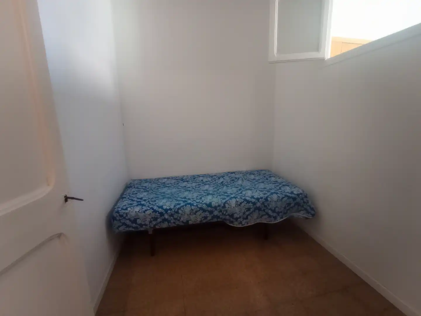 Bedroom of Flat for sale in Barcelona  with Air Conditioner, Balcony and Alarm