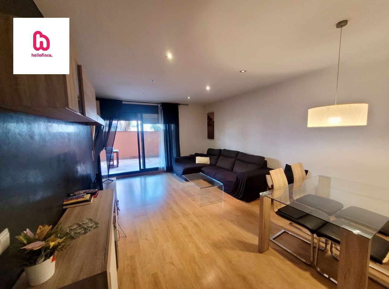 Living room of Planta baja for sale in Sabadell  with Air Conditioner, Heating and Parquet flooring