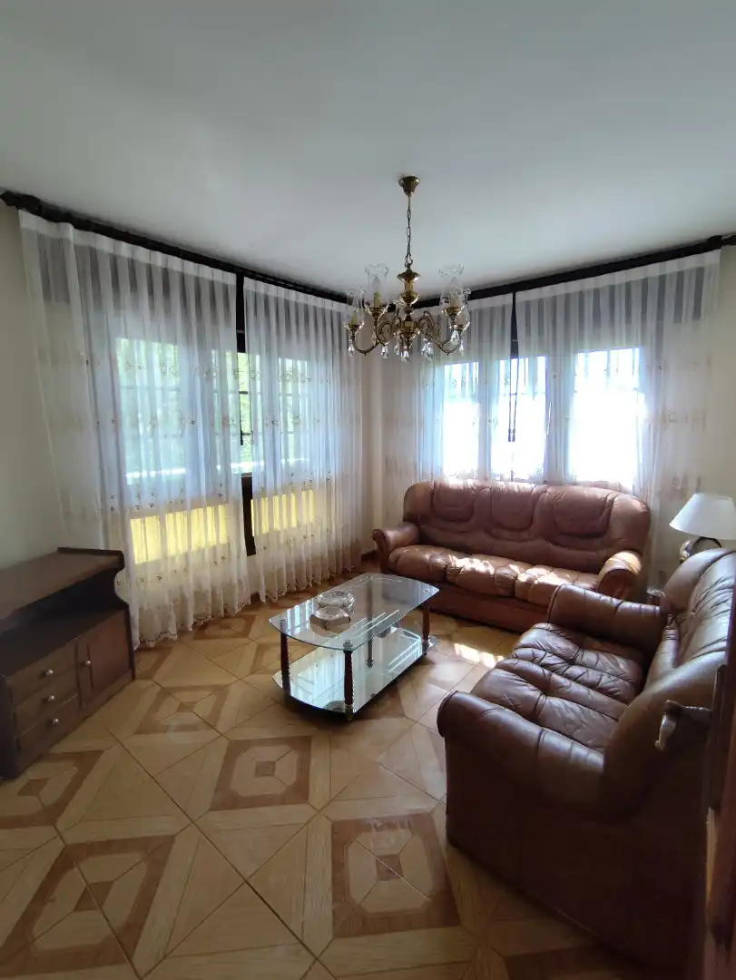 Sala d'estar de Casa o xalet de lloguer en Palas de Rei amb Calefacció, Moblat i Forn