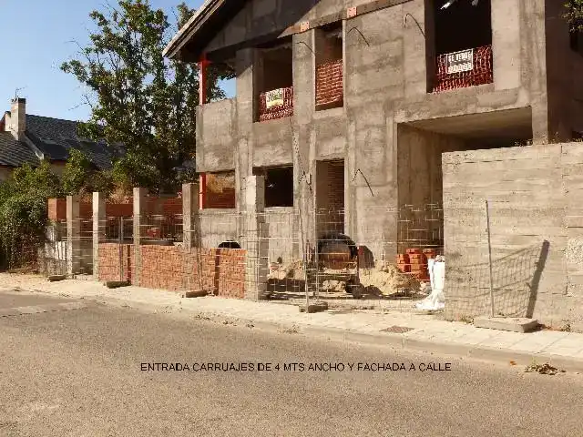 Vista exterior de Pis en venda en Collado Mediano amb Aire condicionat, Jardí privat i Traster