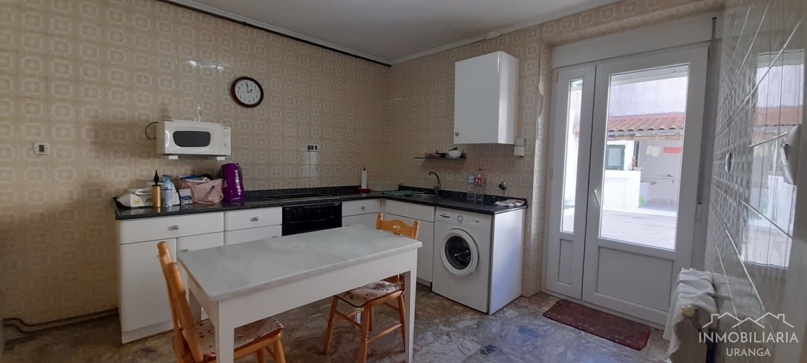 Cuina de Casa o xalet en venda en Laredo amb Calefacció, Jardí privat i Terrassa