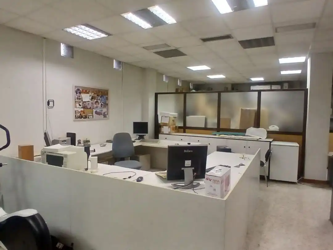 Local comercial en venta en Jacinto Benavente 7, imagen 3