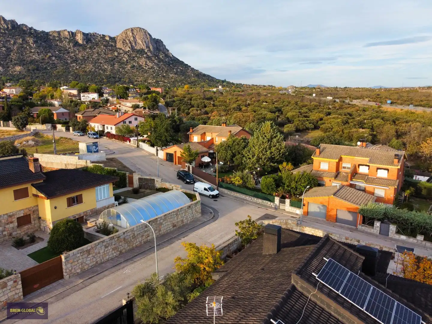 Exterior view of Houses for sale in La Cabrera  with Heating, Private garden and Swimming Pool