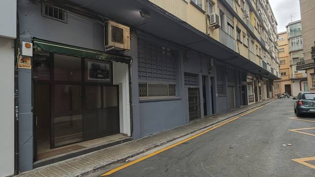 Local comercial en Venta en Calle de D. Luis Sallenave, 3 en Barrio de San José