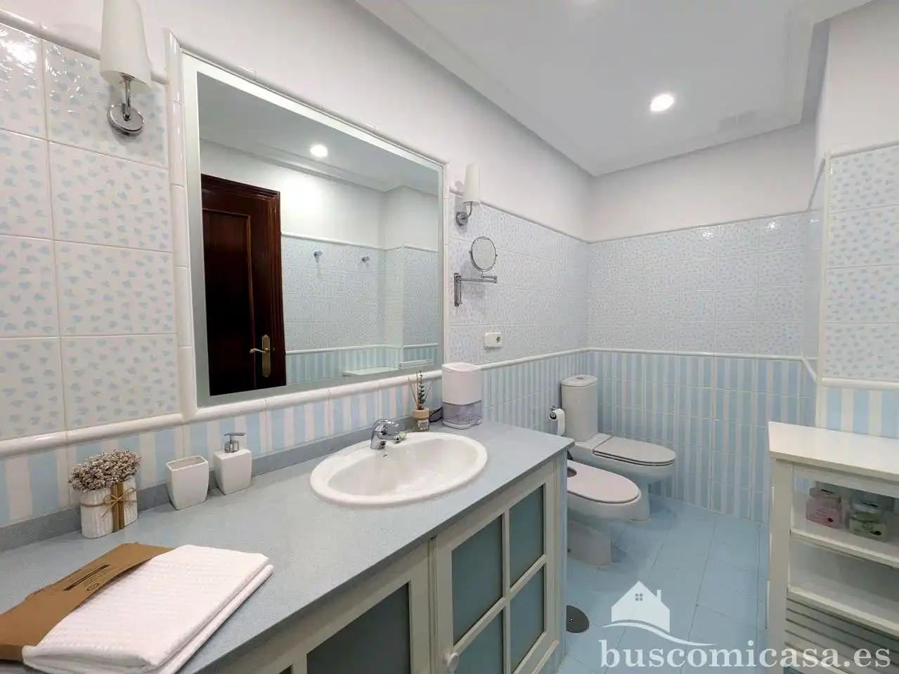 Baño de Planta baja de alquiler en Linares con Aire acondicionado y Amueblado
