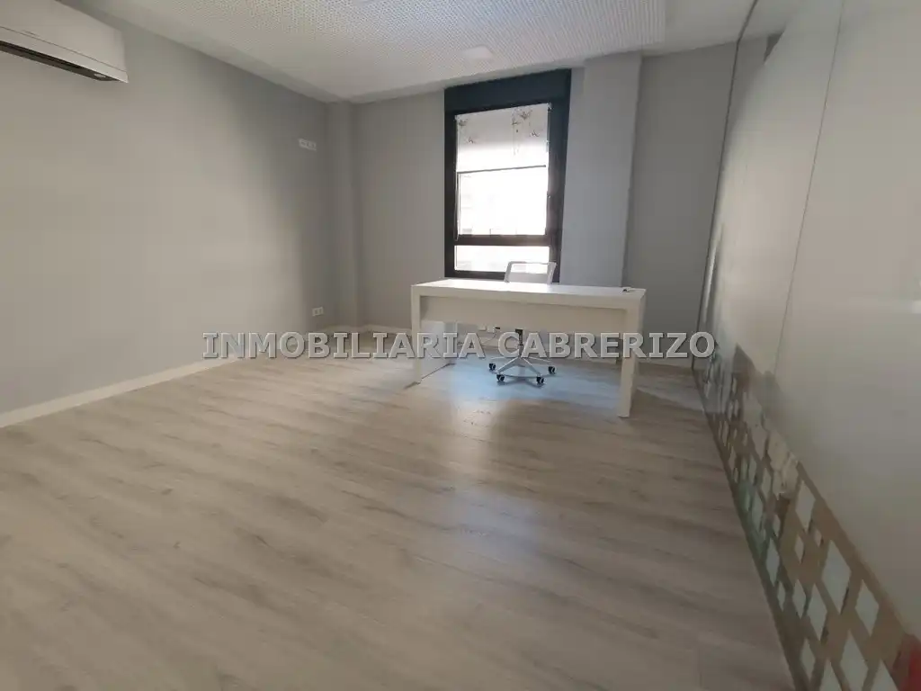 Büro zum Verkauf in  Logroño mit Klimaanlage, Heizung und Möbliert