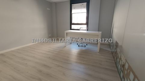Foto 2 de Oficina en venda a Los Lirios, Logroño