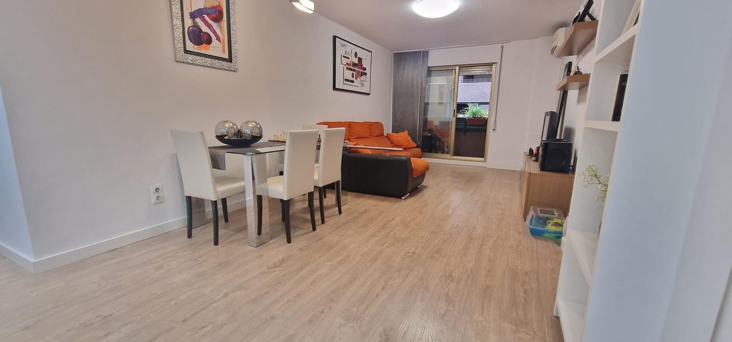 Living room of Flat for sale in  Zaragoza Capital  with Air Conditioner, Heating and Parquet flooring