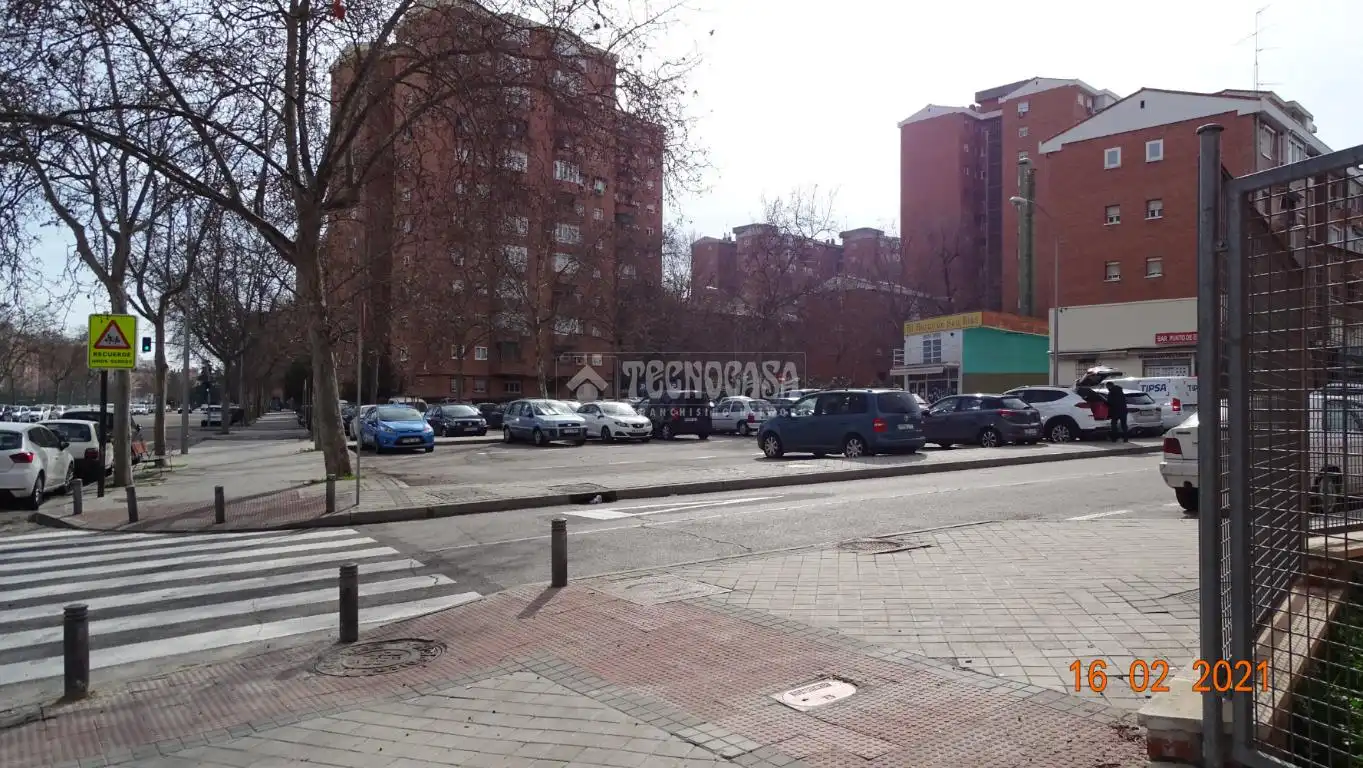 Parking de Piso en venta en Madrid