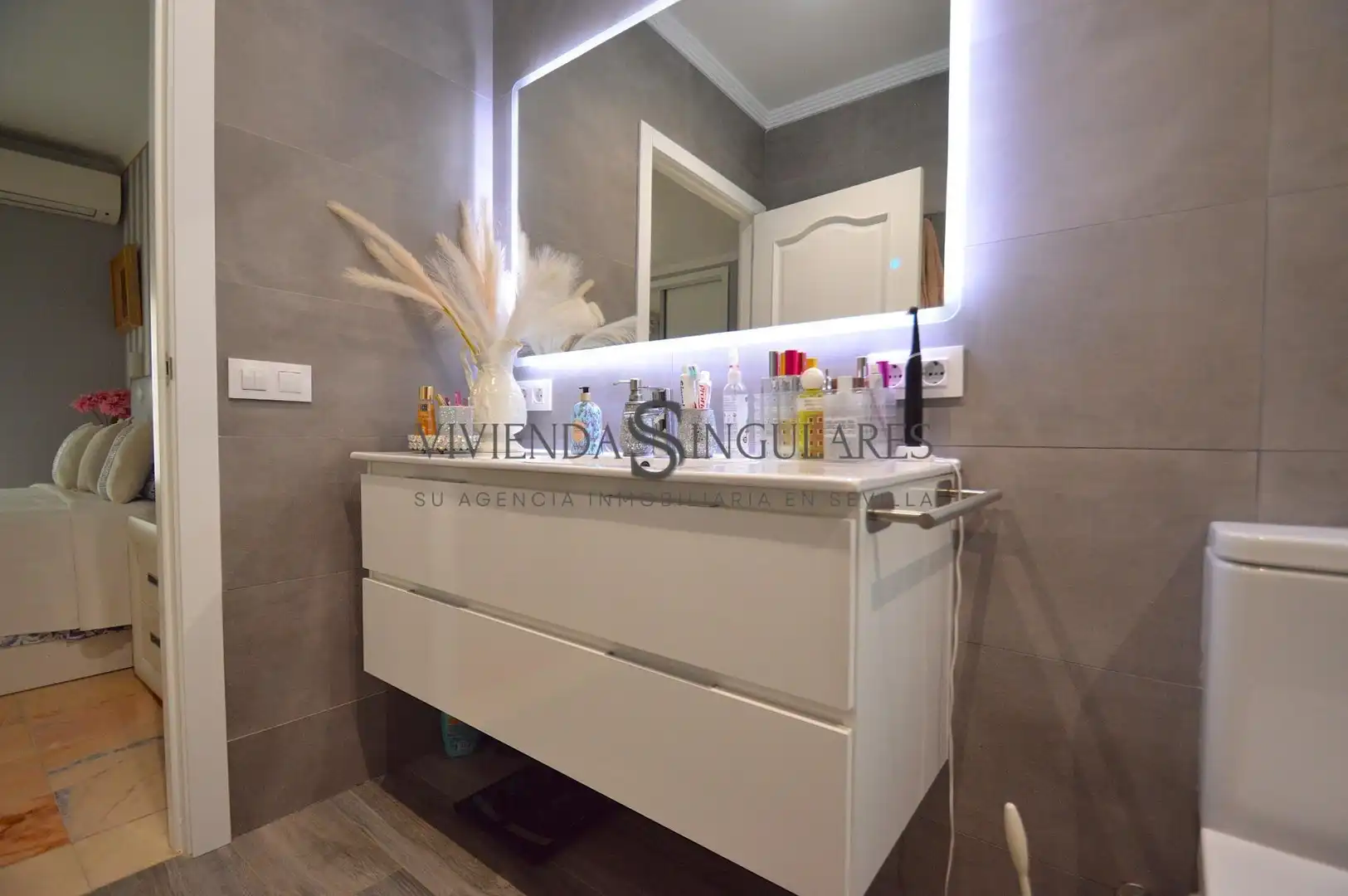 Baño de Casa adosada en venta en Sevilla con Aire acondicionado, Terraza y Trastero