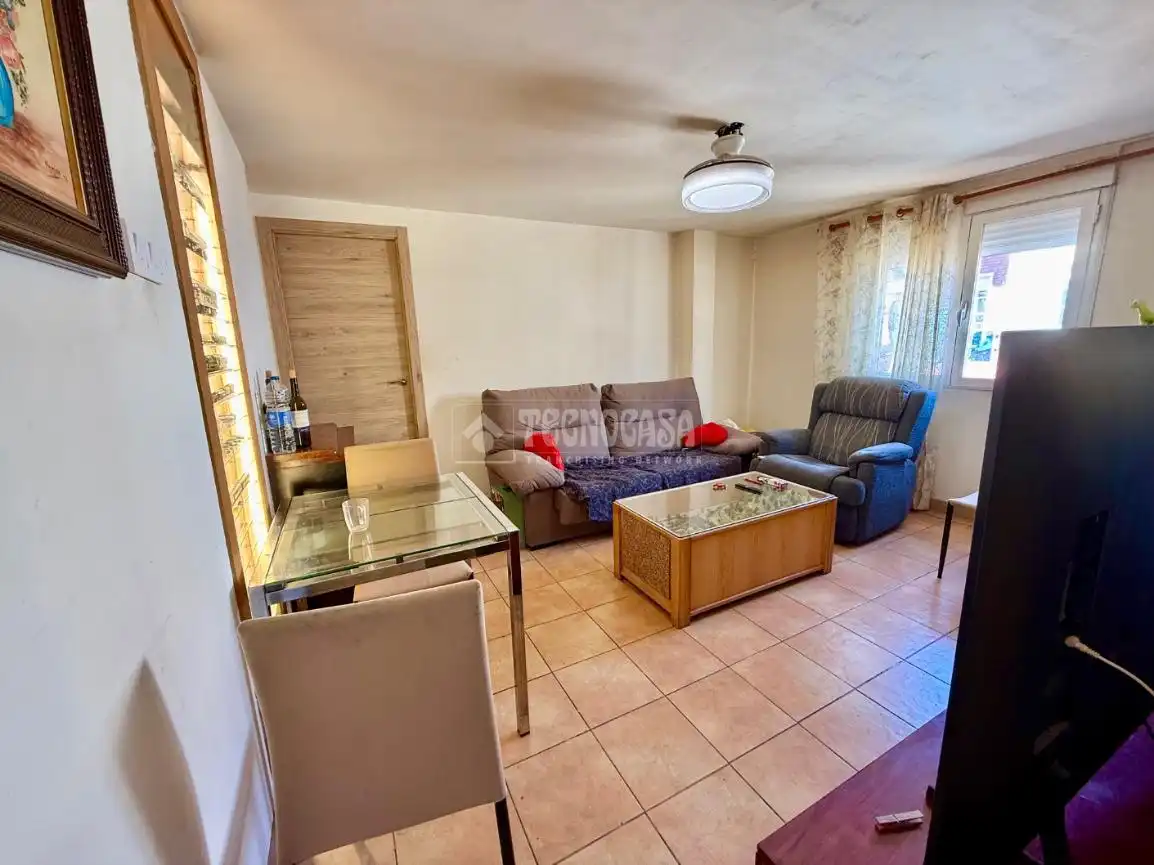 Sala de estar de Piso en venta en Zaragoza con Calefacción y Parquet