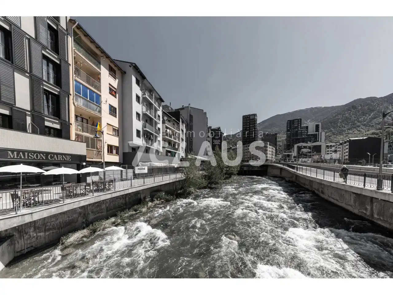 Mixed residential for sale in Calle dr. Mitjavila, imagen 5