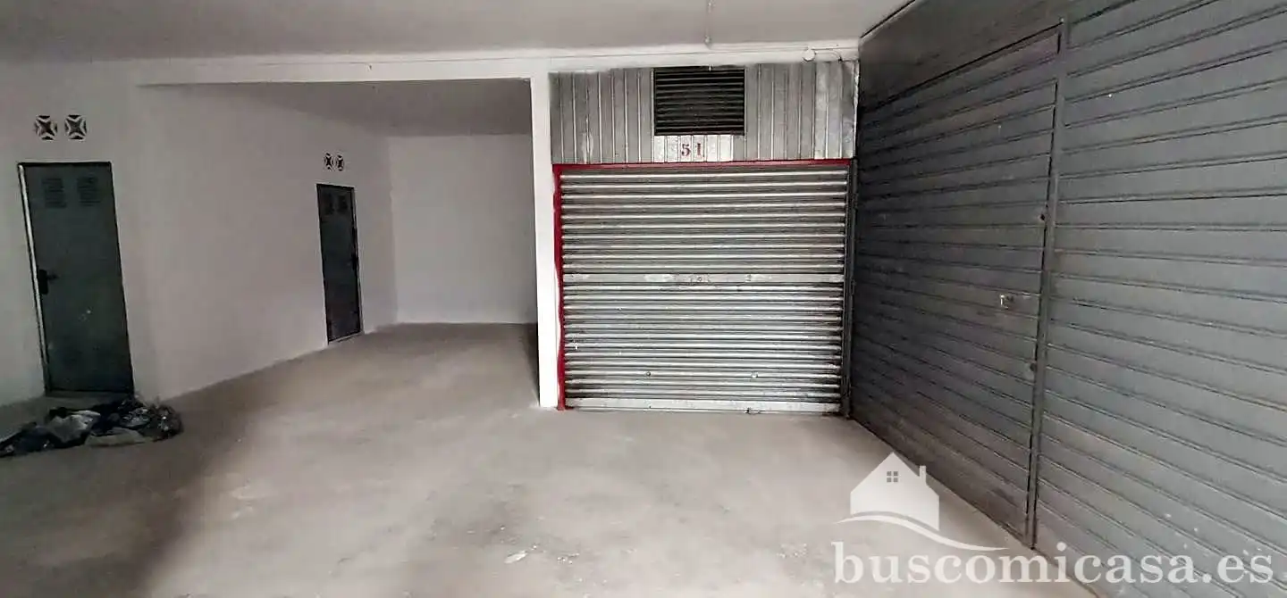 Garage zur Miete in Linares