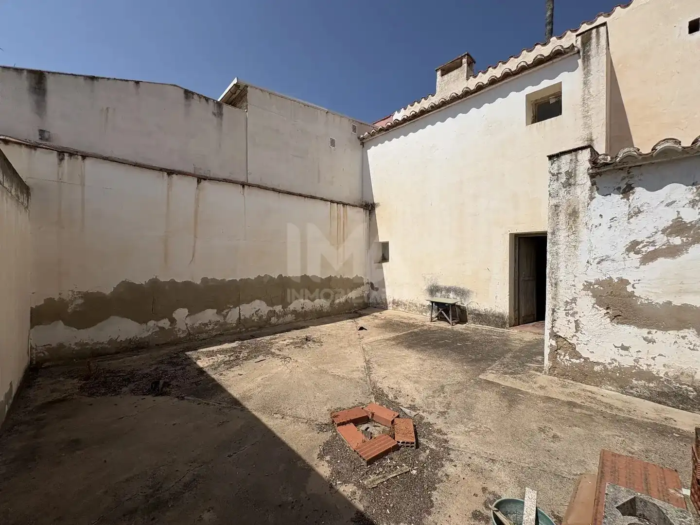Vista exterior de Casa adosada en venta en Marines con Terraza, Trastero y Balcón