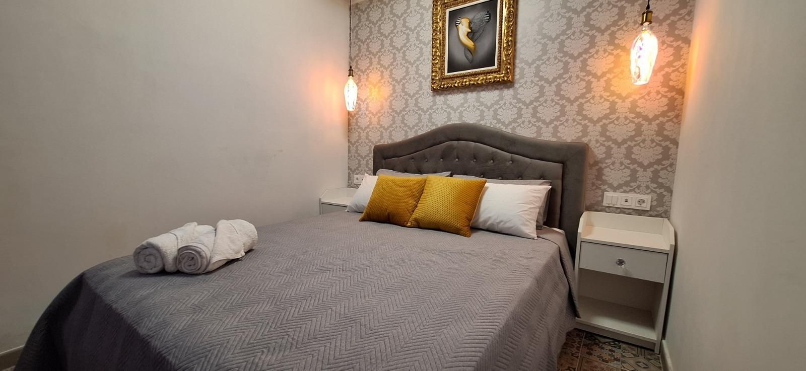 Dormitori de Planta baixa en venda en  Barcelona Capital