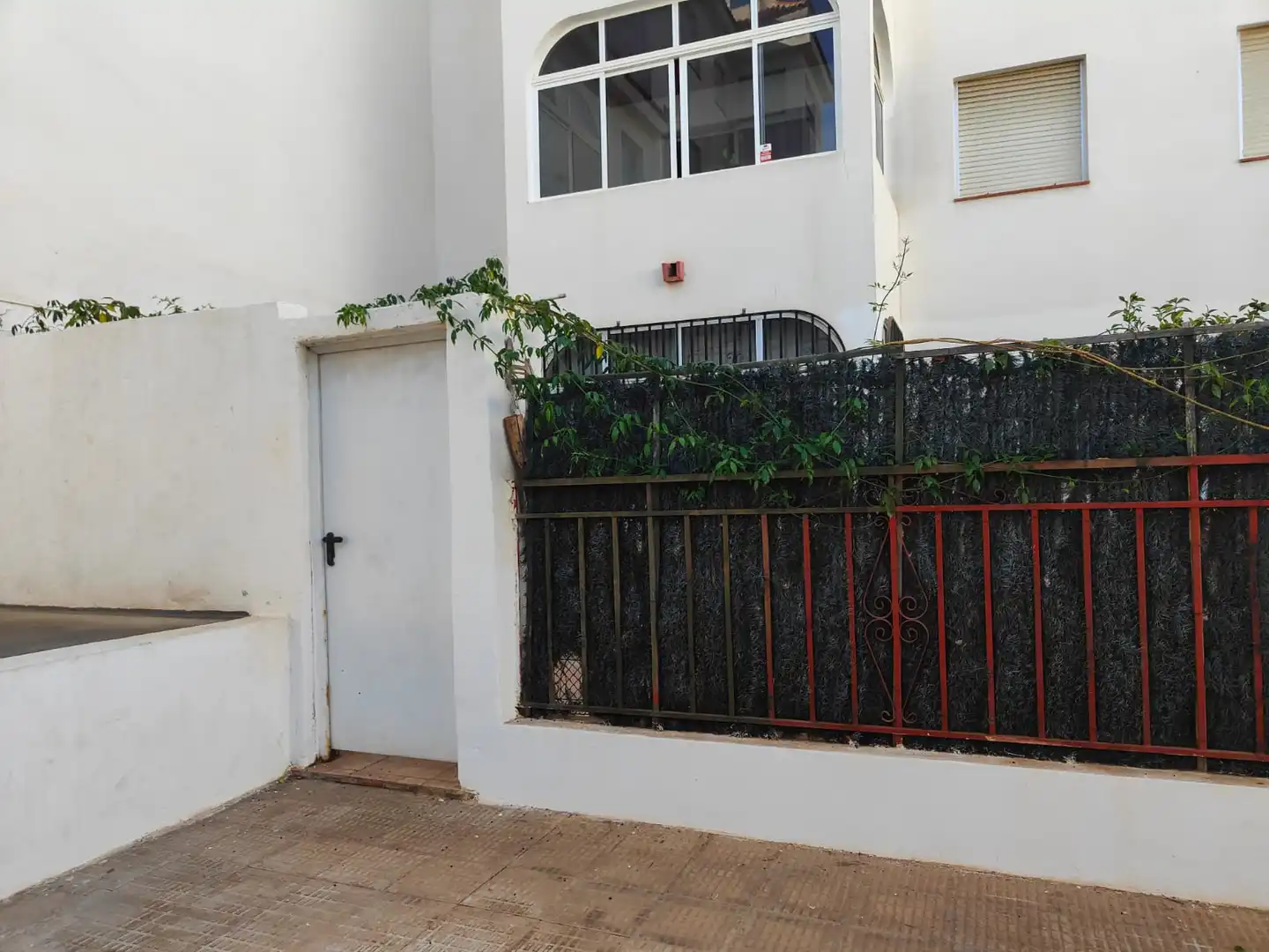 Vista exterior de Planta baja en venta en Arona con Jardín privado, Terraza y Amueblado