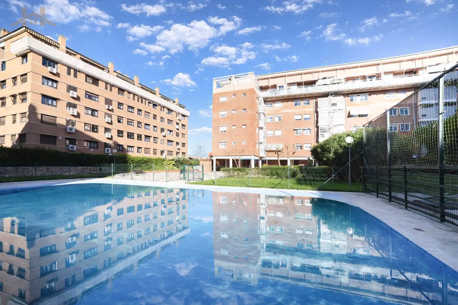 Schwimmbecken von Wohnung zum Verkauf in Alcorcón mit Klimaanlage, Heizung und Möbliert