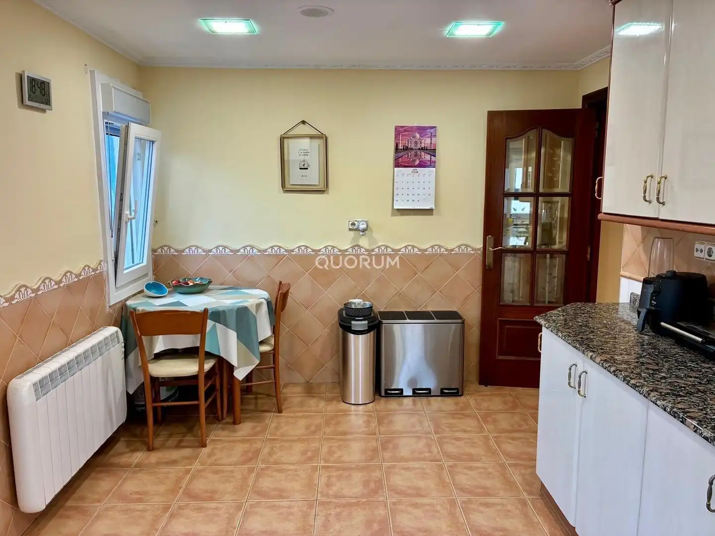 Cocina de Piso en venta en Erandio con Calefacción, Trastero y Amueblado