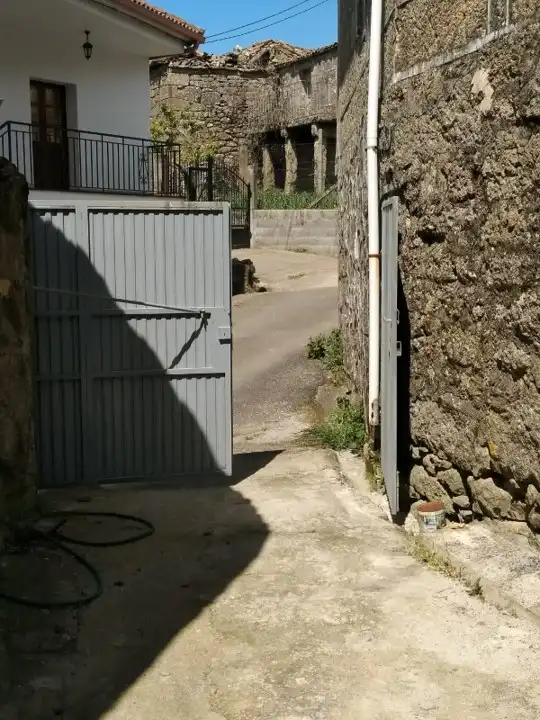 Parking of Houses for sale in Celanova  with Furnished