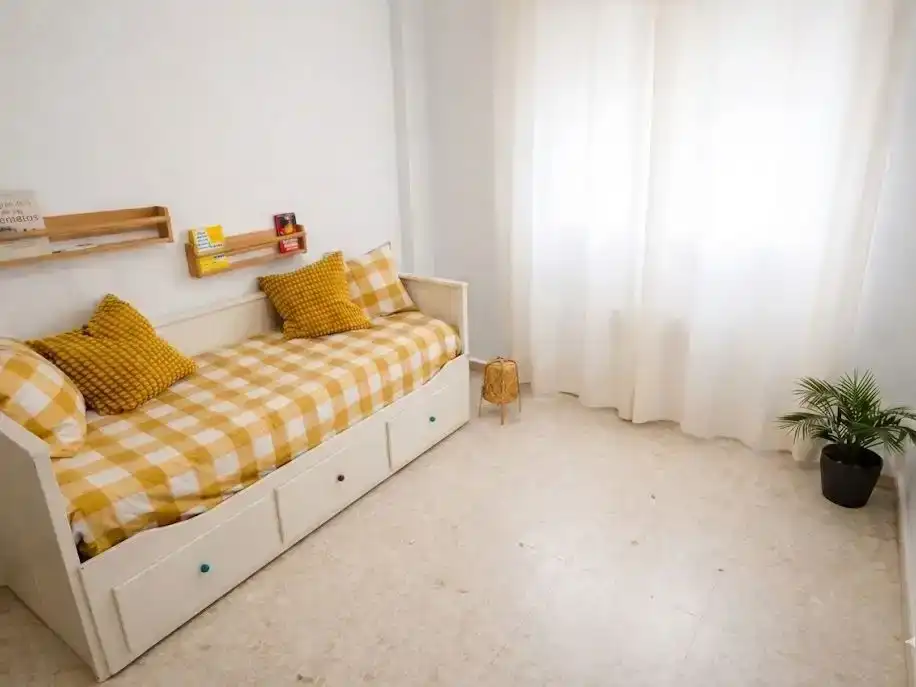 Habitación de Piso en venta en Alfafar con Balcón