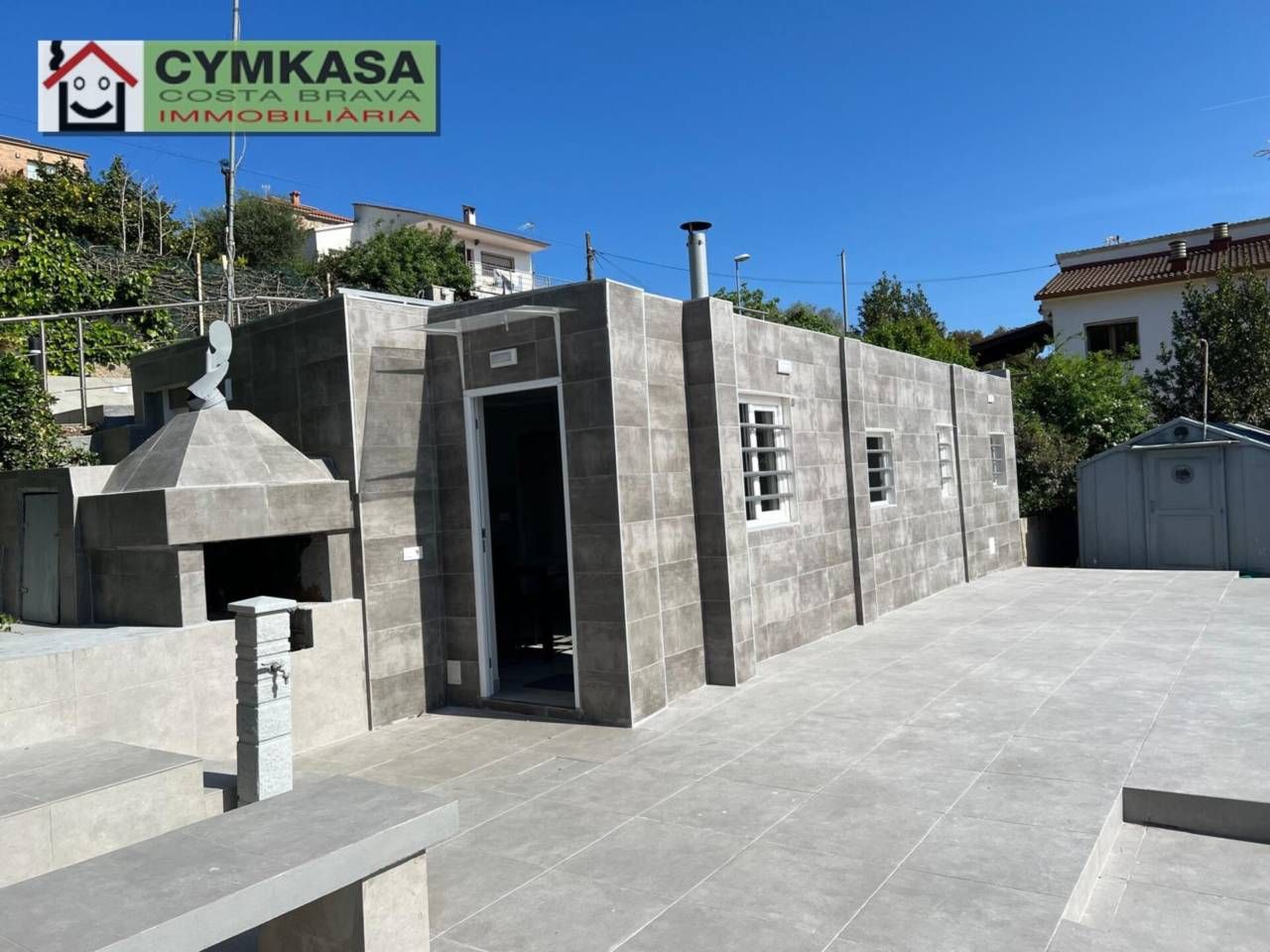 Vista exterior de Casa o xalet en venda en Lloret de Mar amb Jardí privat, Terrassa i Piscina