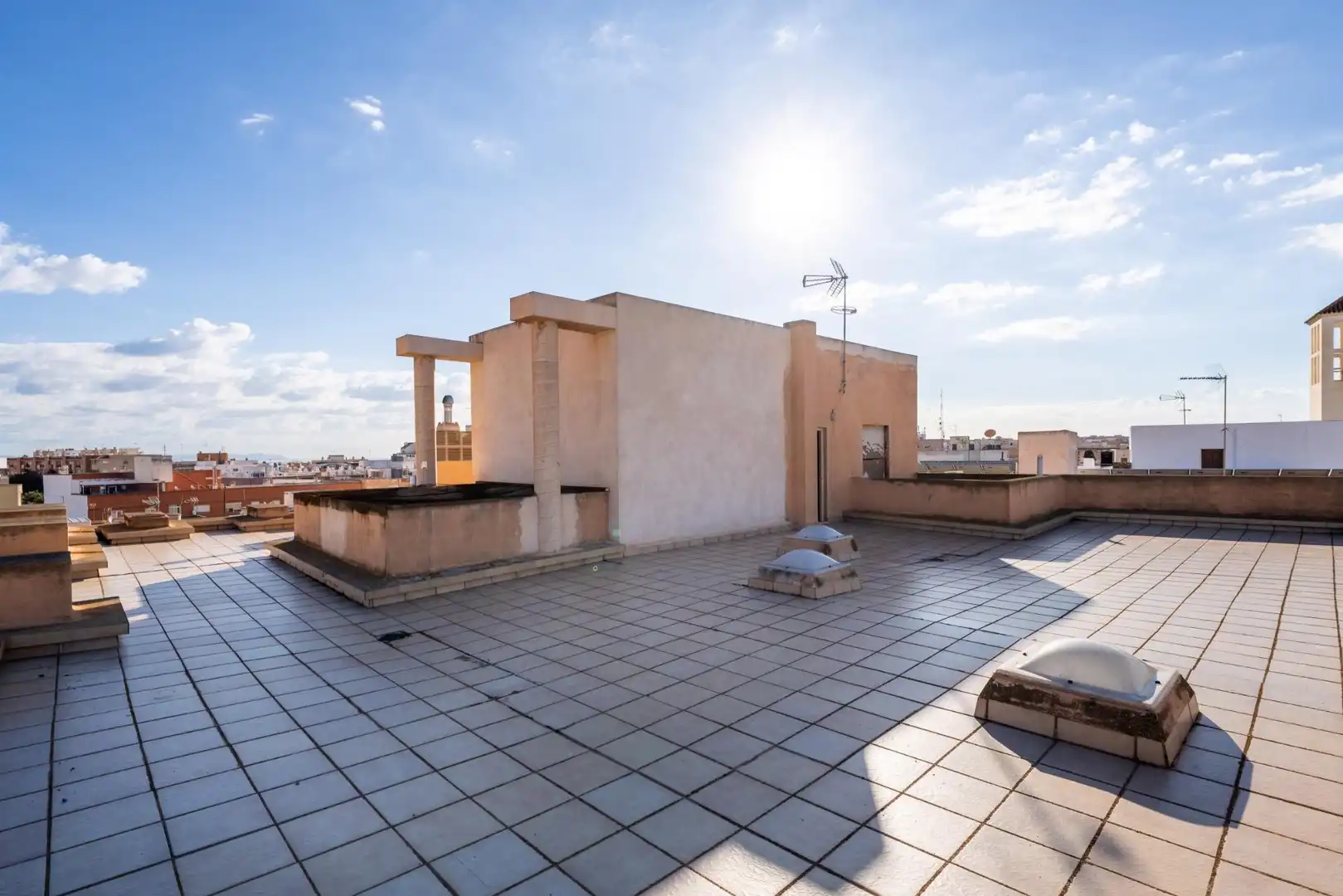 Terrasse von Gebäude zum Verkauf in Roquetas de Mar