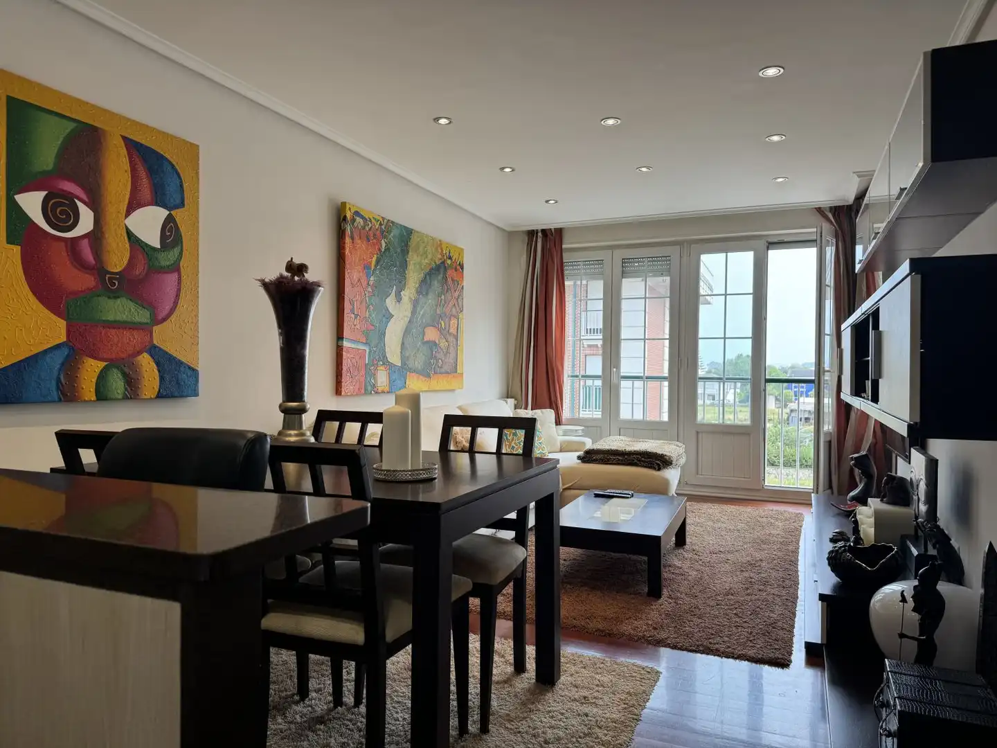 Comedor de Piso en venta en Colindres con Calefacción, Terraza y Amueblado