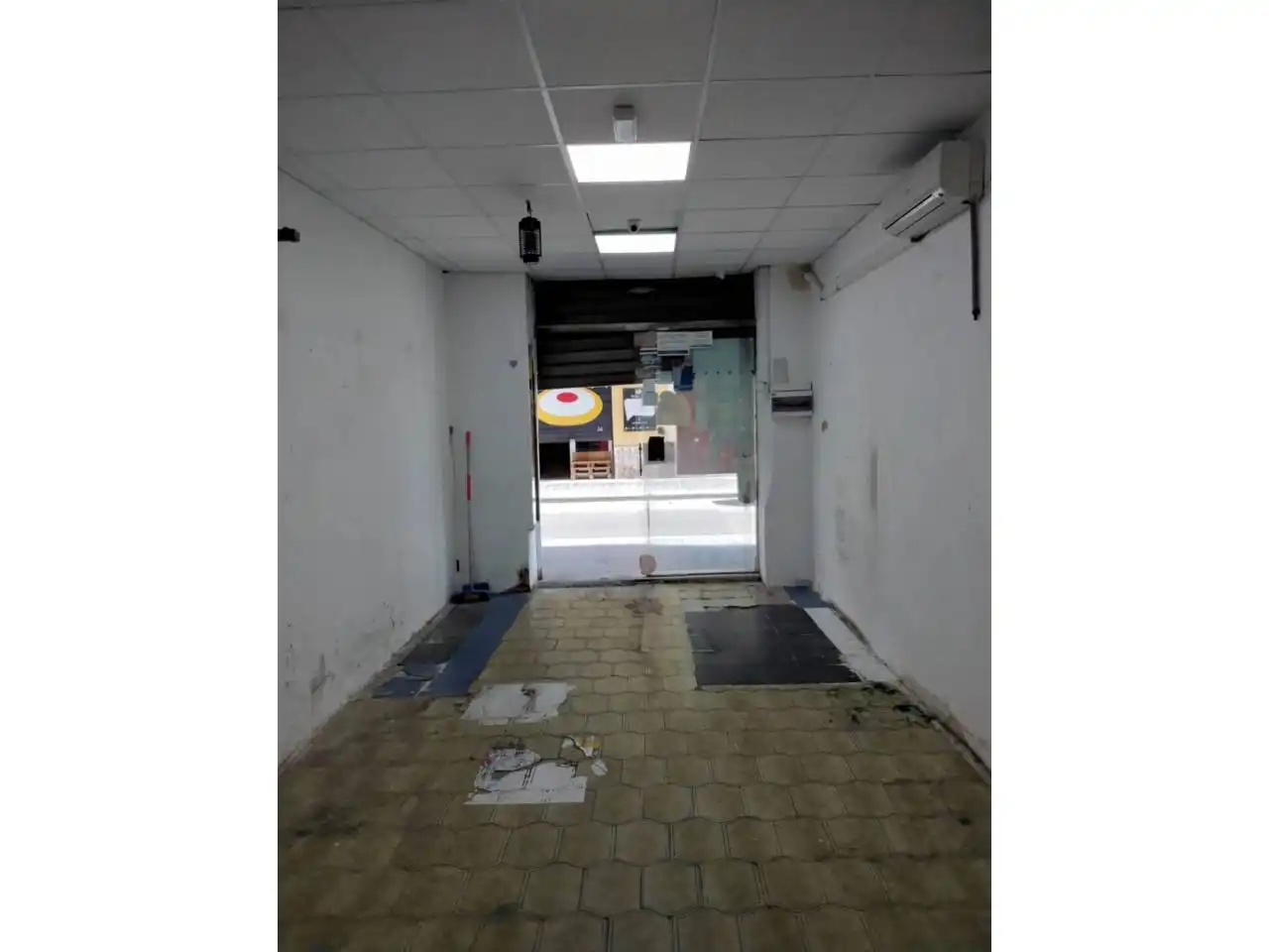 Business premises for sale in Calle Borrull, imagen 12