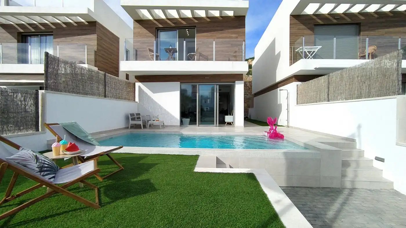 Villa mit Pool zum Verkauf in Orihuela Costa