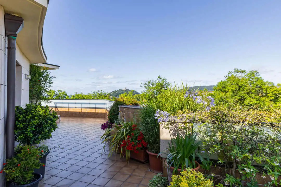 Terrassa de Àtic de lloguer en Donostia - San Sebastián  amb Aire condicionat, Calefacció i Terrassa