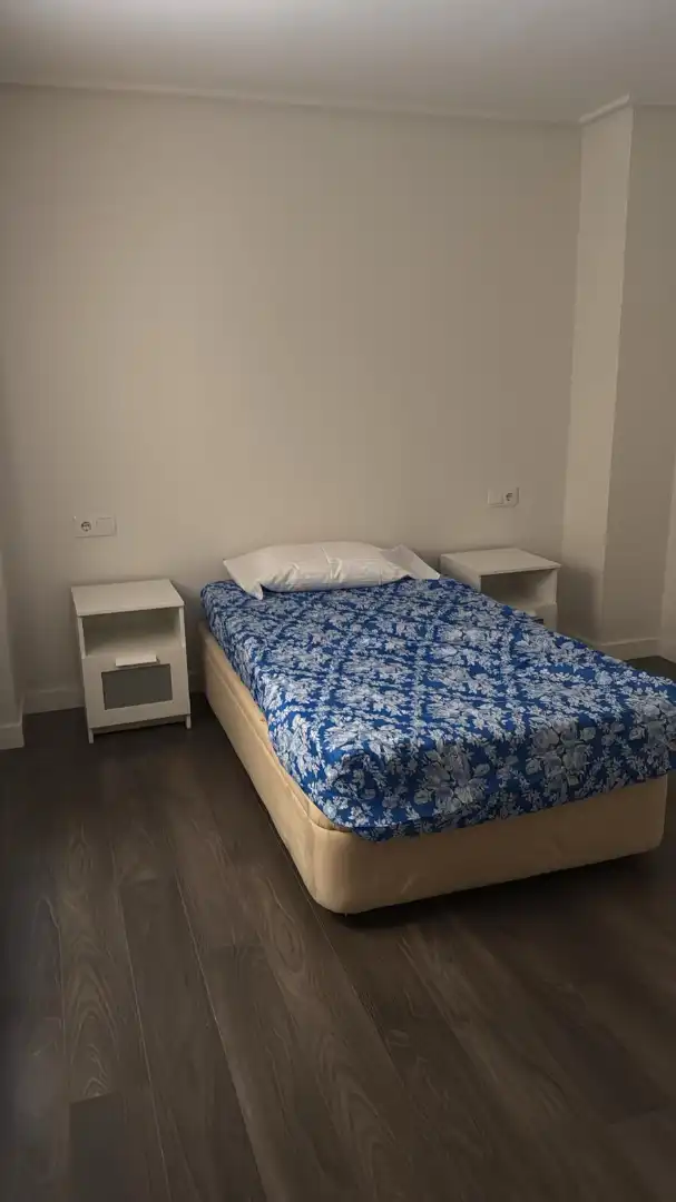 Bedroom of Flat for rent in Ourense Capital   with Heating, Terrace and Furnished