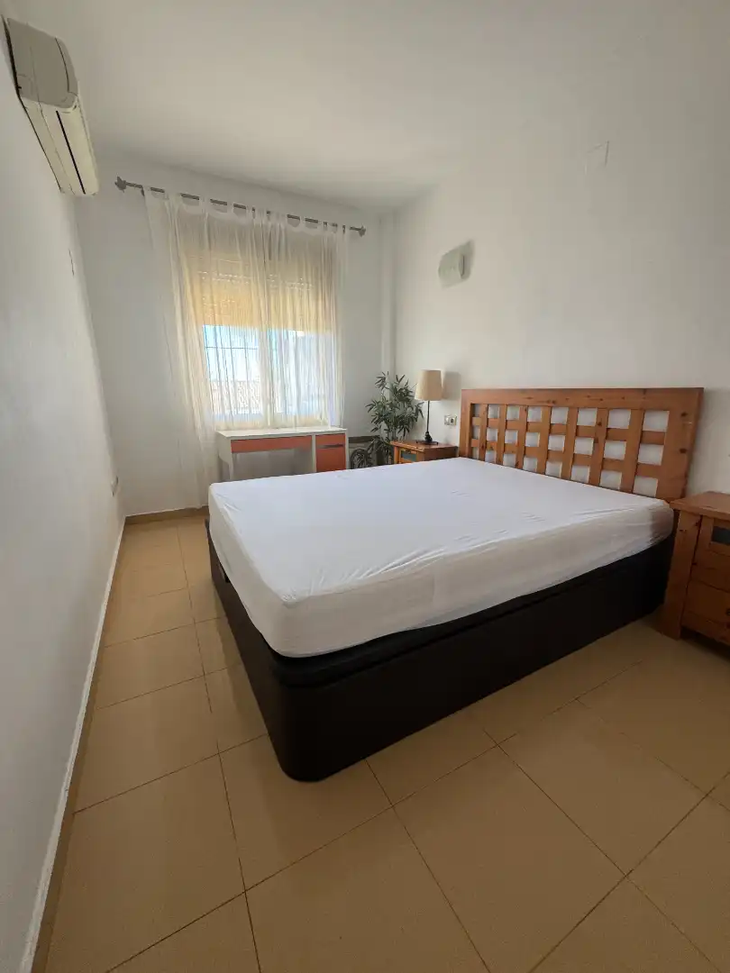 Habitación de Piso de alquiler en Benalmádena con Aire acondicionado, Calefacción y Terraza