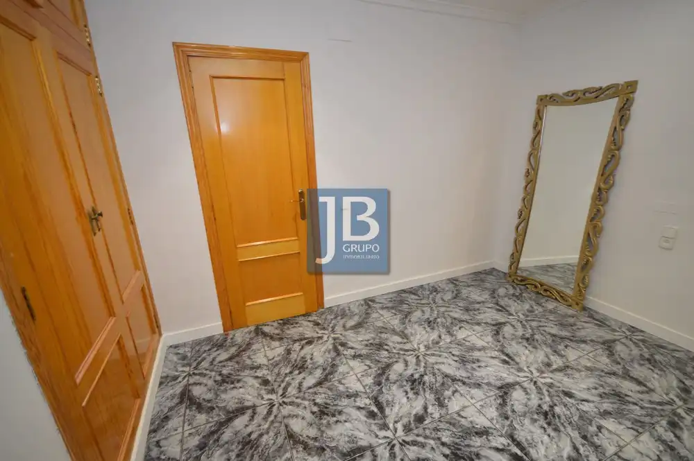 Casa adosada en venda en L'Alcúdia de Crespins amb Terrassa, Moblat i Forn