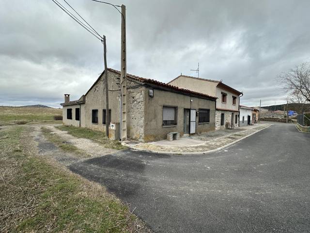 Casa-chalet en Venta en  MAYOR en Muñico