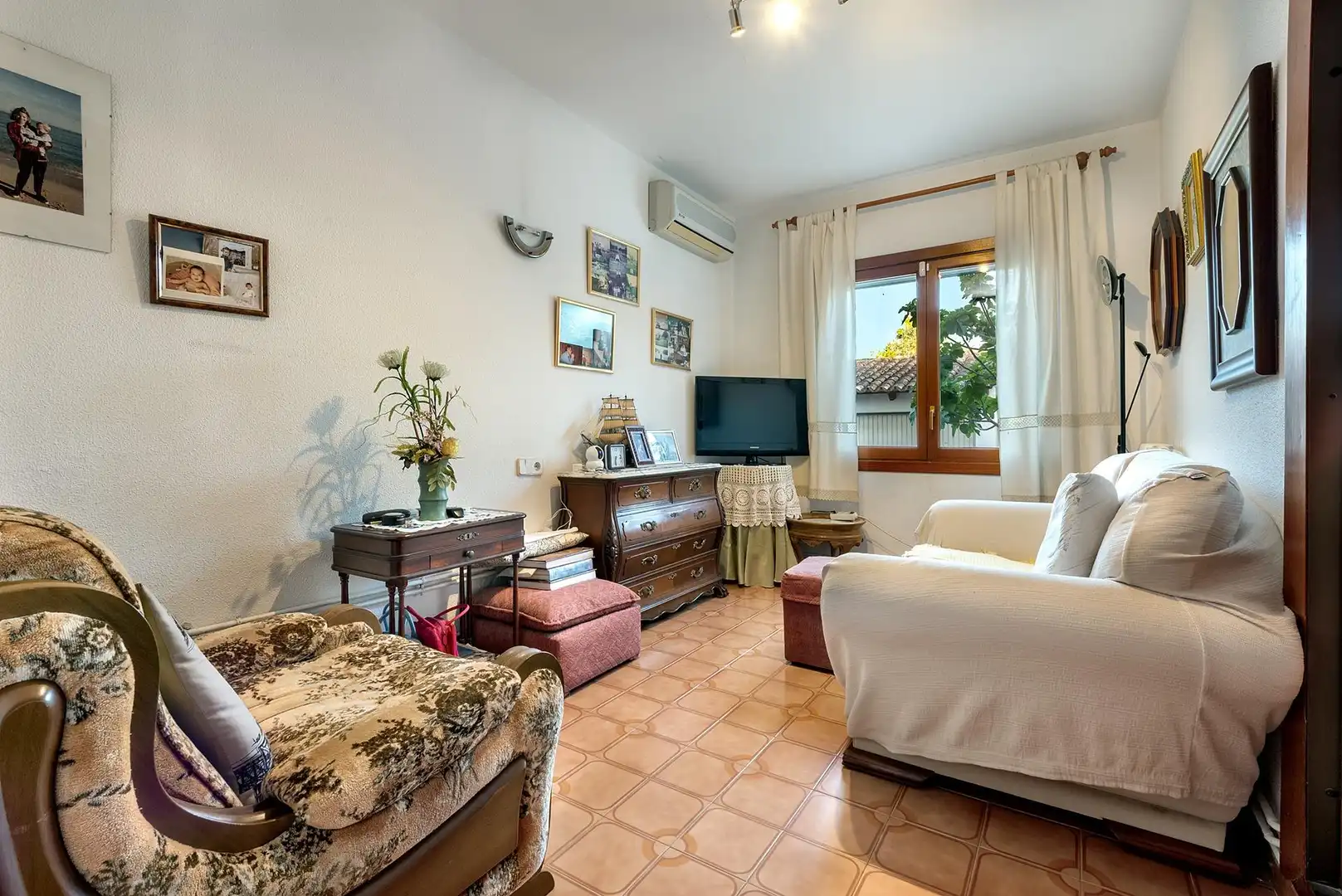 Sala de estar de Casa o chalet en venta en Bunyola con Aire acondicionado, Calefacción y Jardín privado