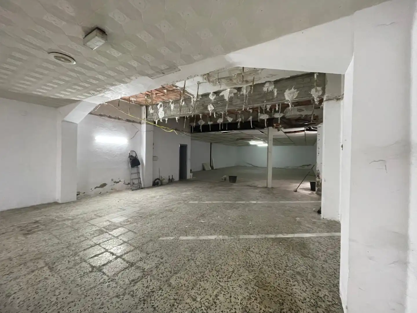 Local comercial en venda a Calle ROSALES, imagen 4