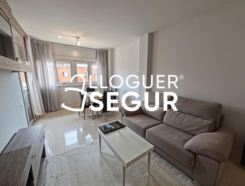 Living room of Flat to rent in Sabadell  with Heating, Terrace and Furnished