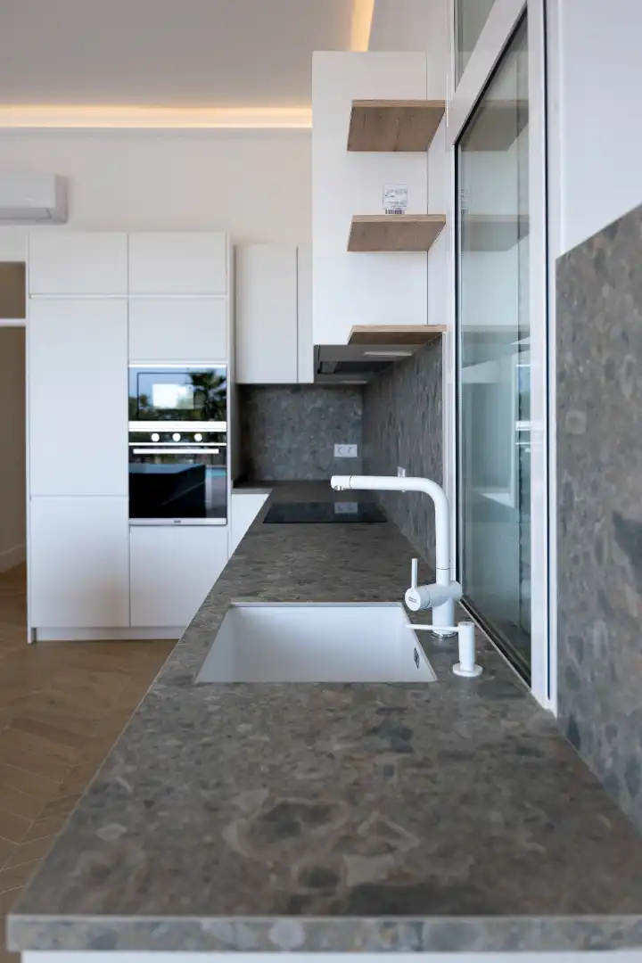 Cuina de Casa o xalet en venda en Arona amb Aire condicionat, Jardí privat i Parquet