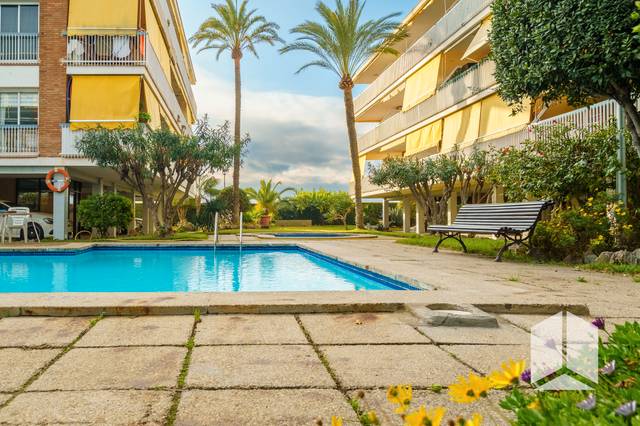 Piso en Venta en Passeig Marítim en Baixador