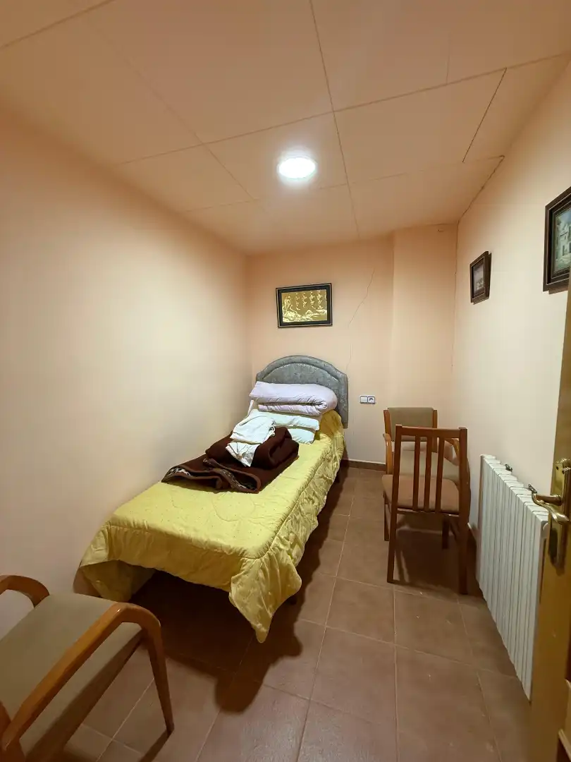 Dormitori de Casa o xalet en venda en Flix amb Aire condicionat, Calefacció i Traster