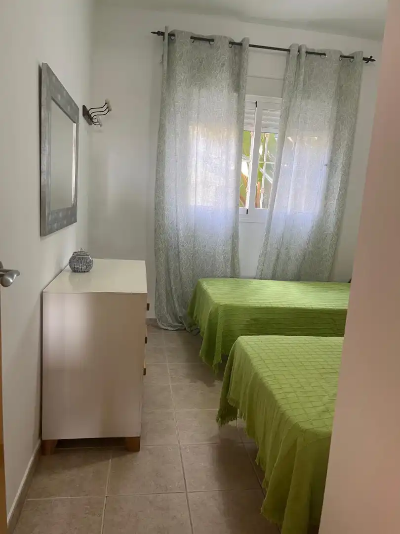 Habitación de Apartamento de alquiler en Casares con Aire acondicionado, Terraza y Amueblado