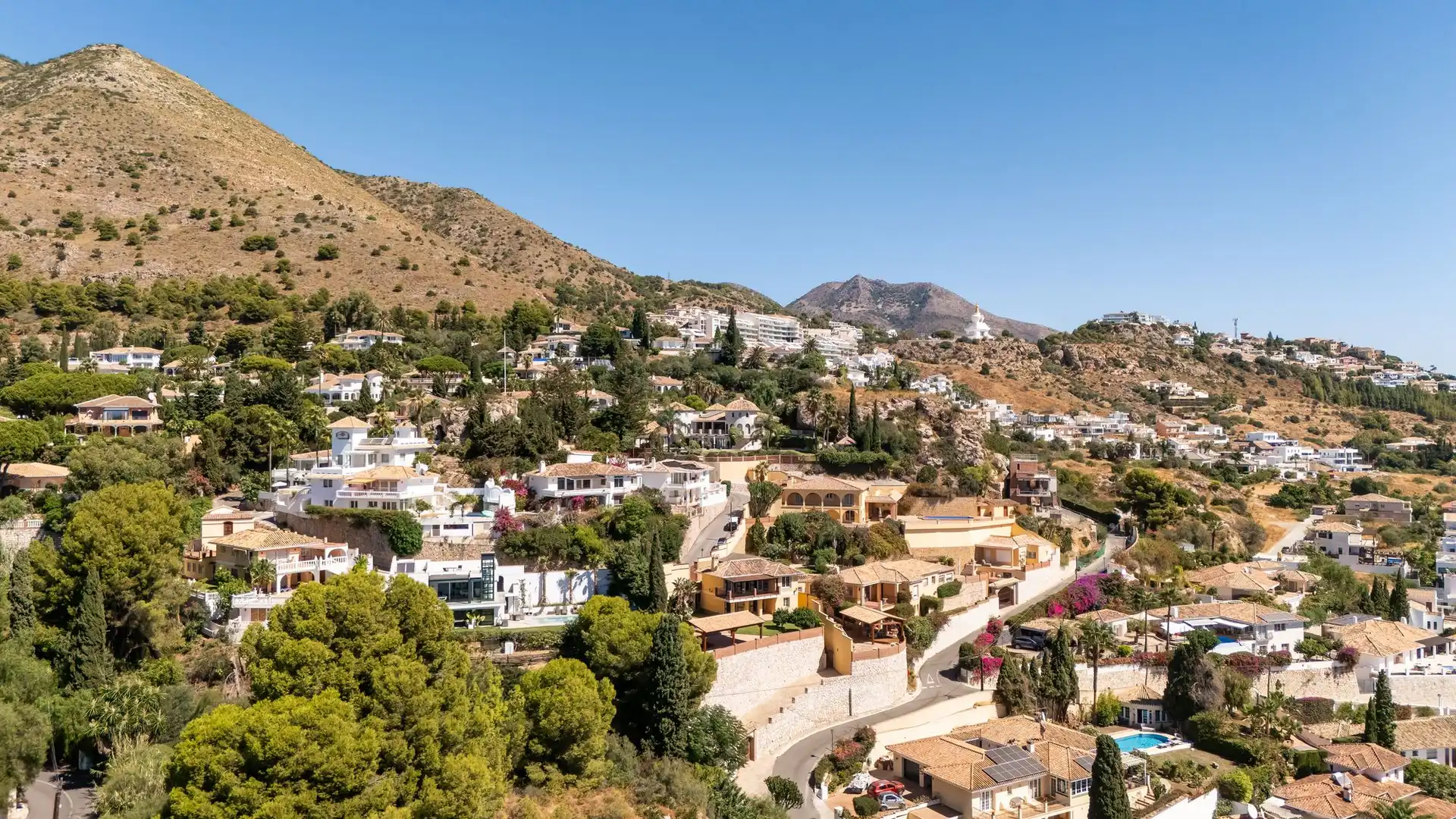 Vista exterior de Casa o chalet en venta en Benalmádena con Terraza y Balcón