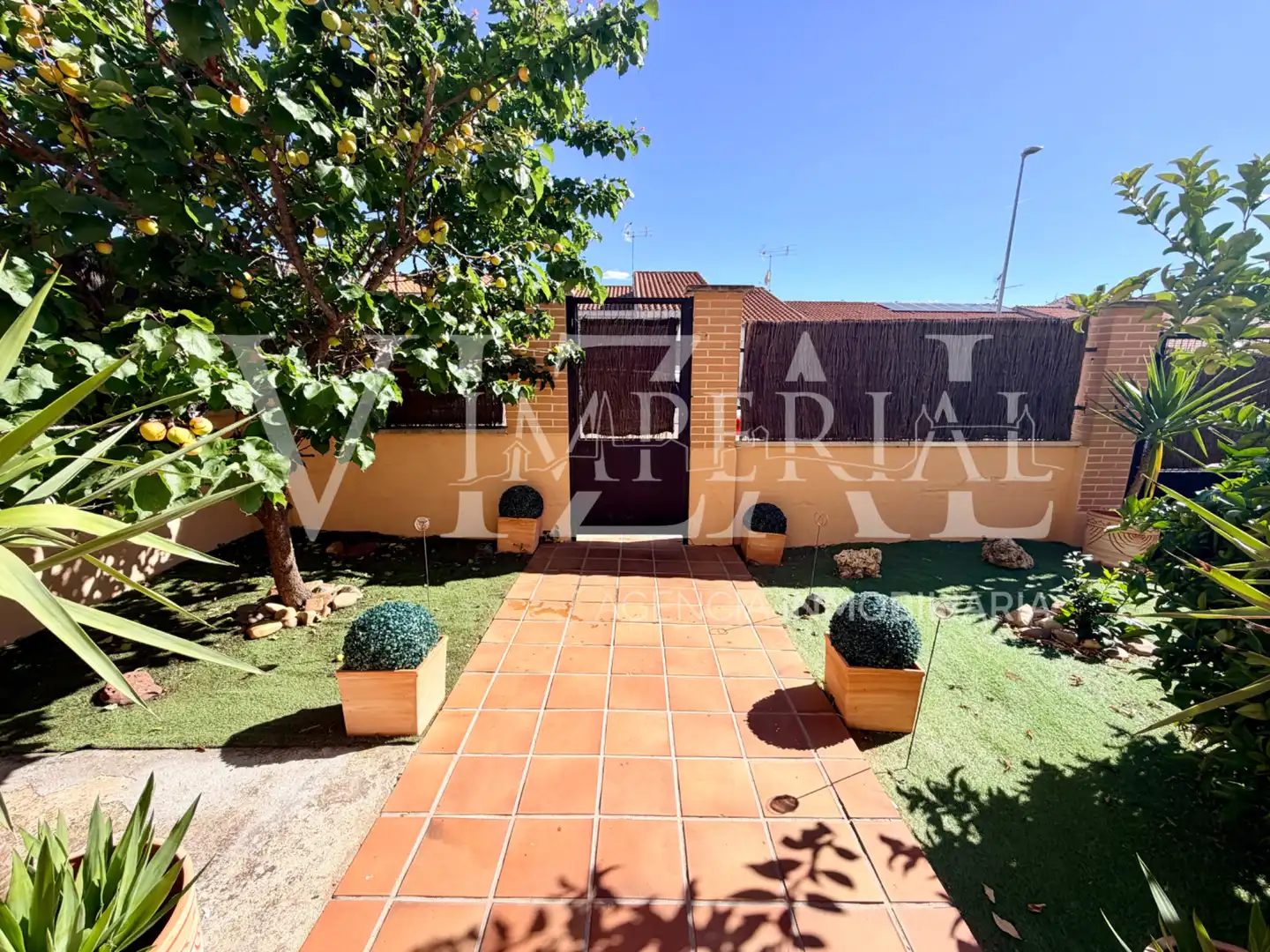 Jardín de Casa adosada en venta en Argés con Aire acondicionado, Calefacción y Amueblado