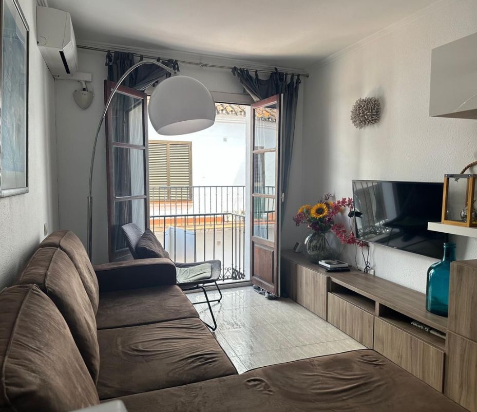 Sala d'estar de Pis en venda en Marbella amb Moblat, Forn i Rentadora