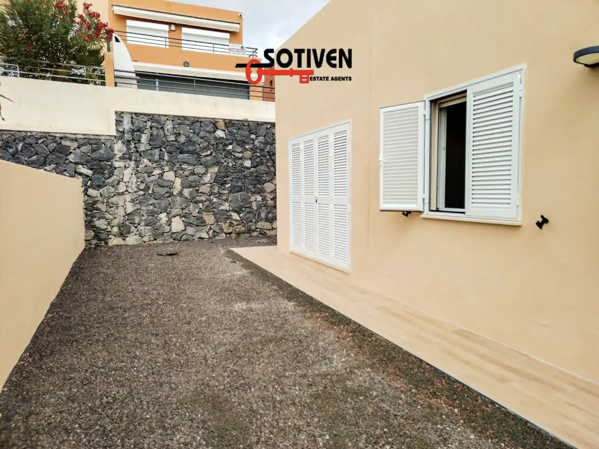 Casa o chalet de alquiler en AVENIDA KURT KONRAD, Playa Fañabé Alto