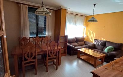 Living room of Flat for sale in  Albacete Capital  with Air Conditioner, Heating and Storage room