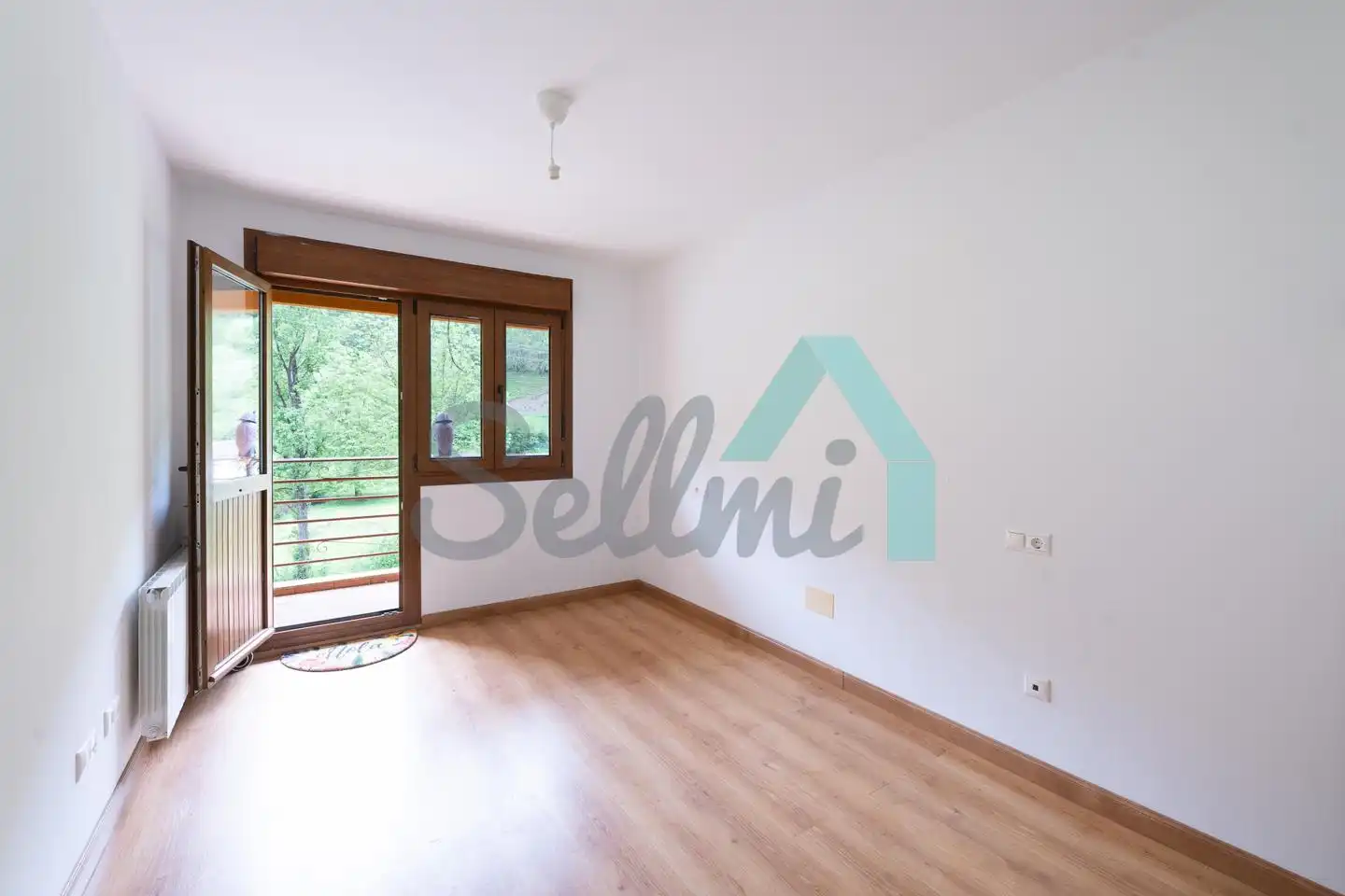 Bedroom of Flat for sale in Aller  with Heating, Terrace and Storage room