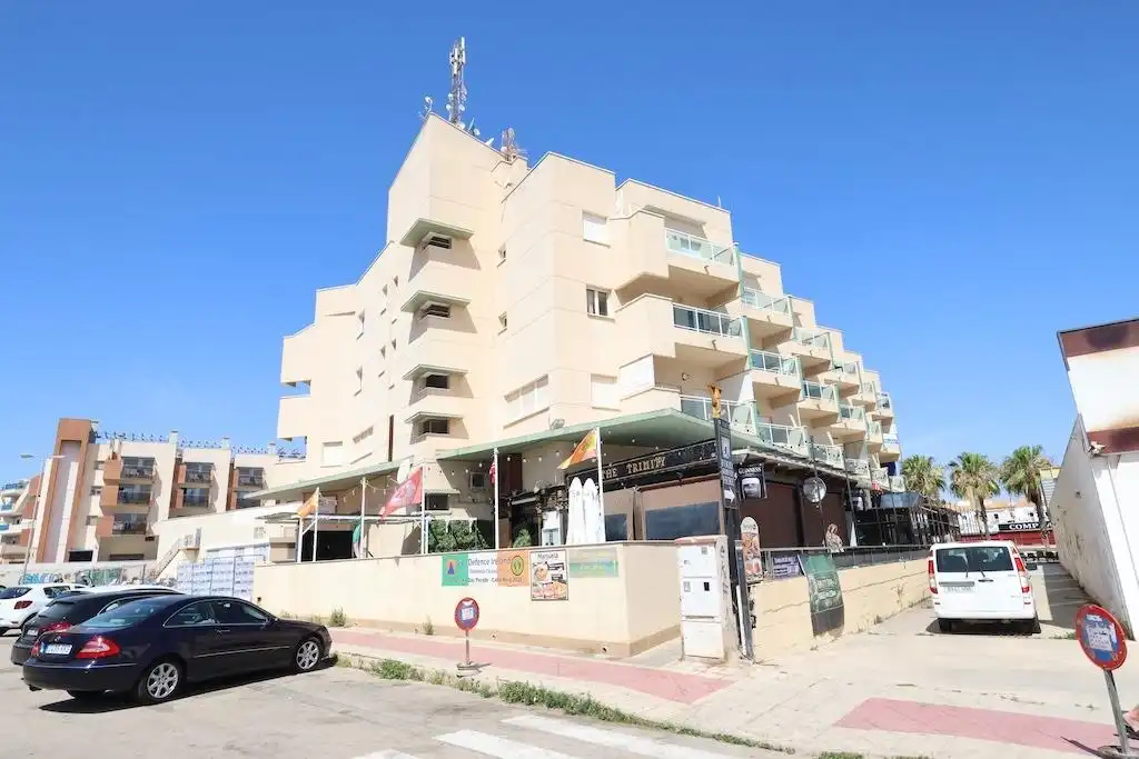 Außenansicht von Dachboden zum Verkauf in Orihuela mit Terrasse und Abstellraum