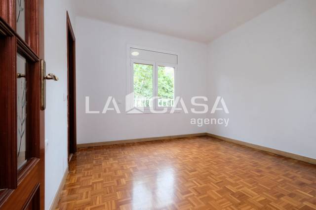 Piso en Venta en Carrer del Doctor Pi i Molist en El Turó de la Peira